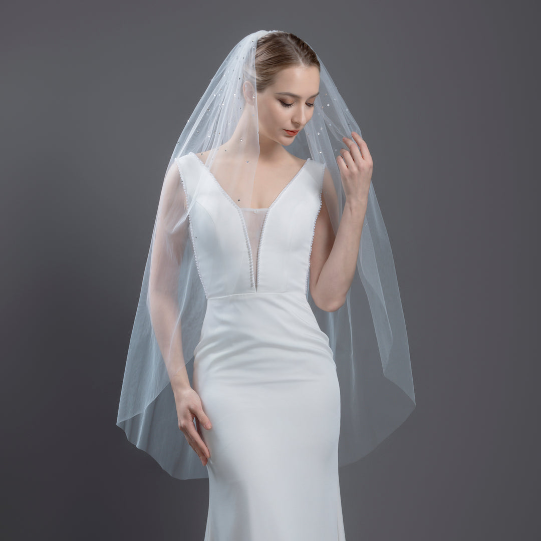 Scattered Rhinestones Bridal Veil, Fine Illusion Tulle, Fingertip, Knee Length FS6256