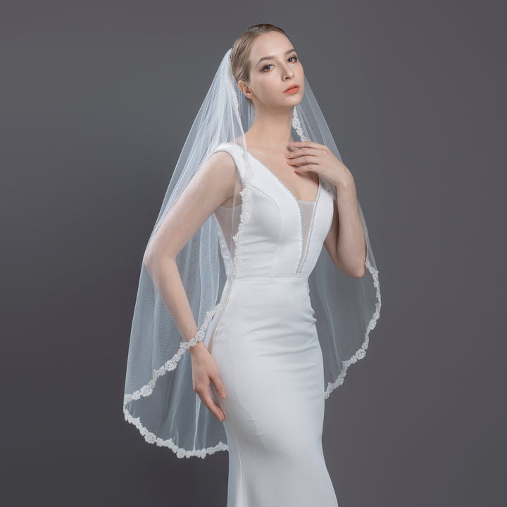FS6299 Floral Vine Embroidered Lace Veil 42"