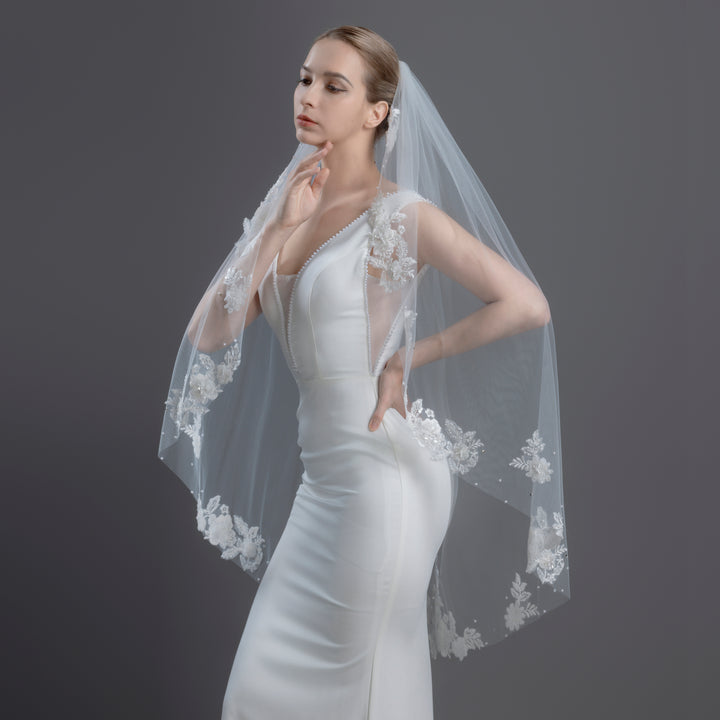 FS6219 Floral Vine Embroidered Lace Veil 42"