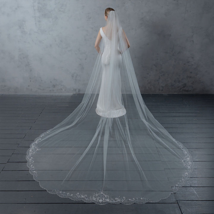 FS6252A Scalloped Floral Motifs Crystal Beaded Edge Veil 120"