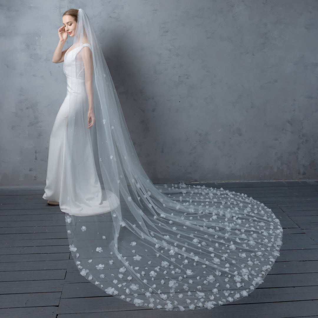 FS6232 3D Organza Flowers Rhinestones Pearls Veil 120"