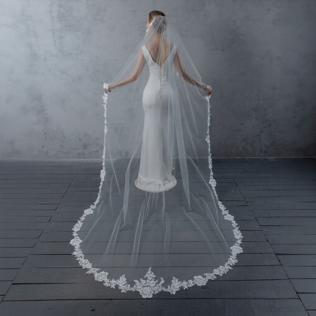 FS6221-AC Floral Vine Embroidered Lace Veil Angel Cut 108"