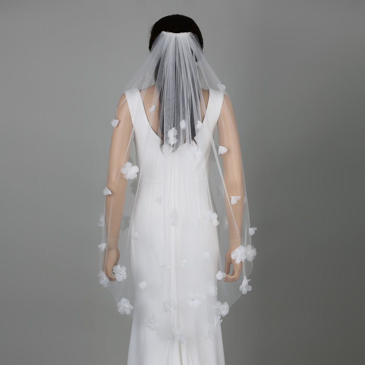 FS6234 bridal veil styled on mannequin, highlighting chapel-length design.