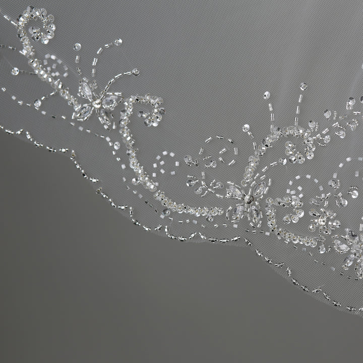 FS6252A comb attachment close-up with secure tulle wrapping.