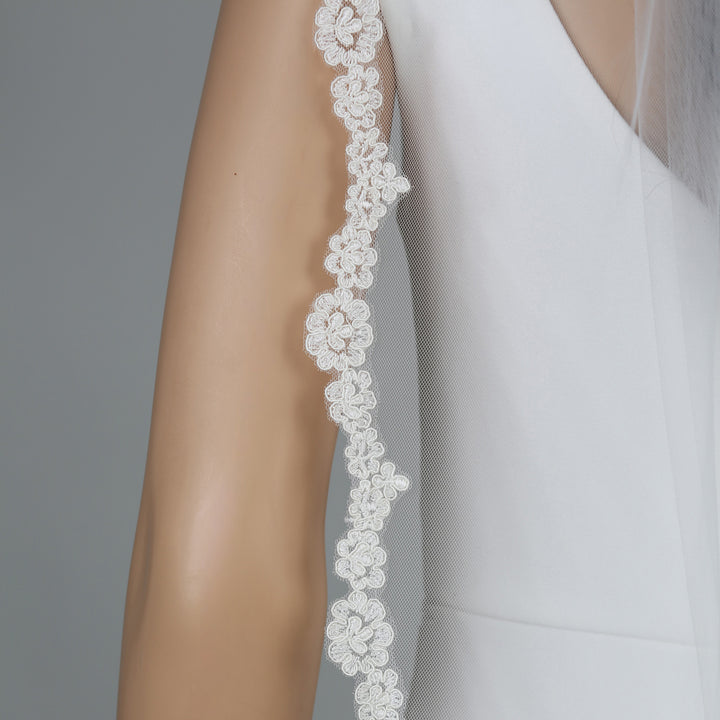 FS6299 Floral Vine Embroidered Lace Veil 42"