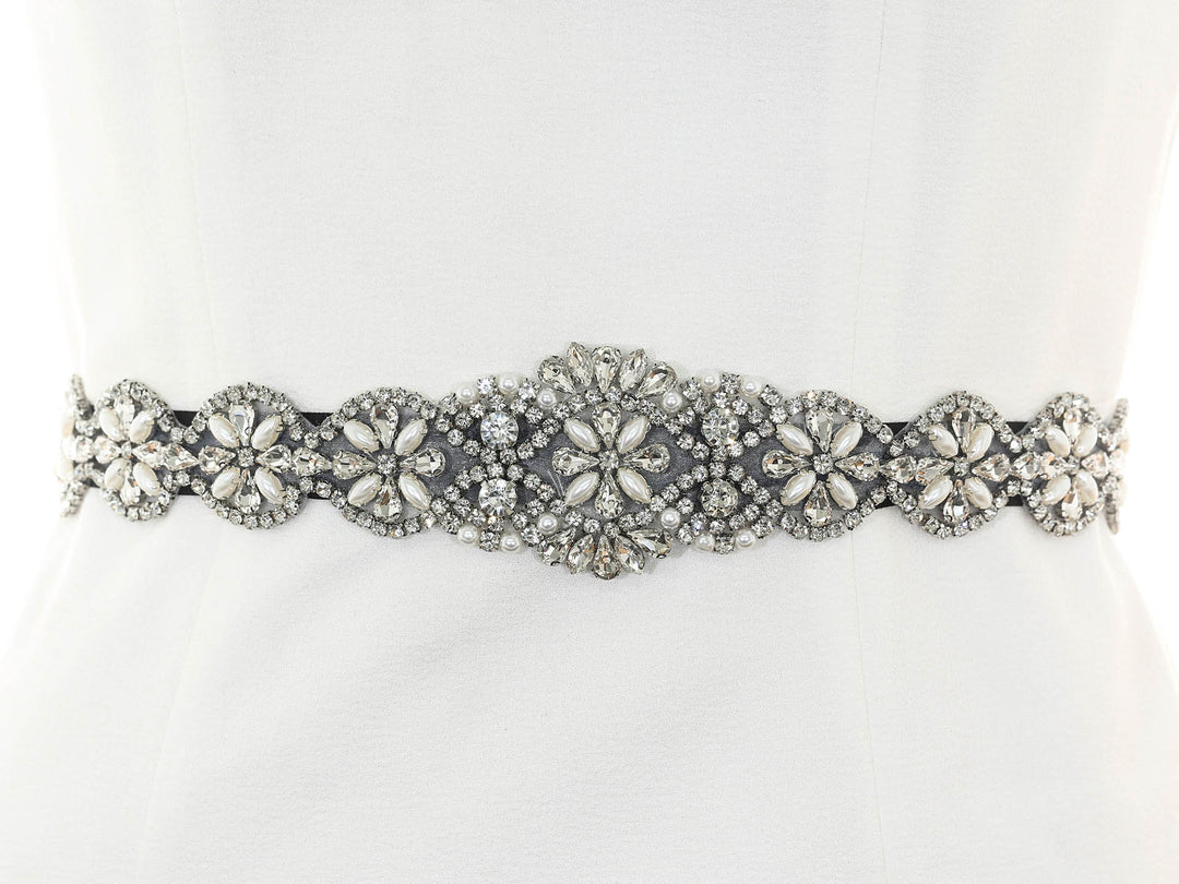 Side view of S1001 showcasing scalloped edges and dramatic flow.
